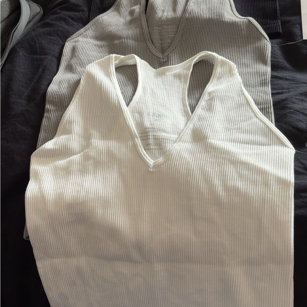 SHEIN White Ribbed Sleeveless Tank Top